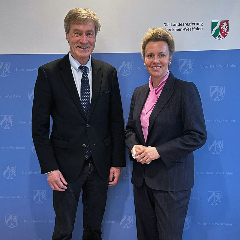 Ministerin Brandes mit Prof. Dr. Heusch