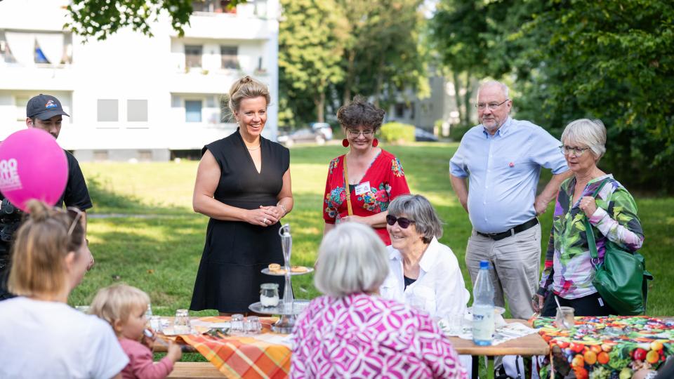 Tag der Dritten Orte 2024: Foto Lange Tafel