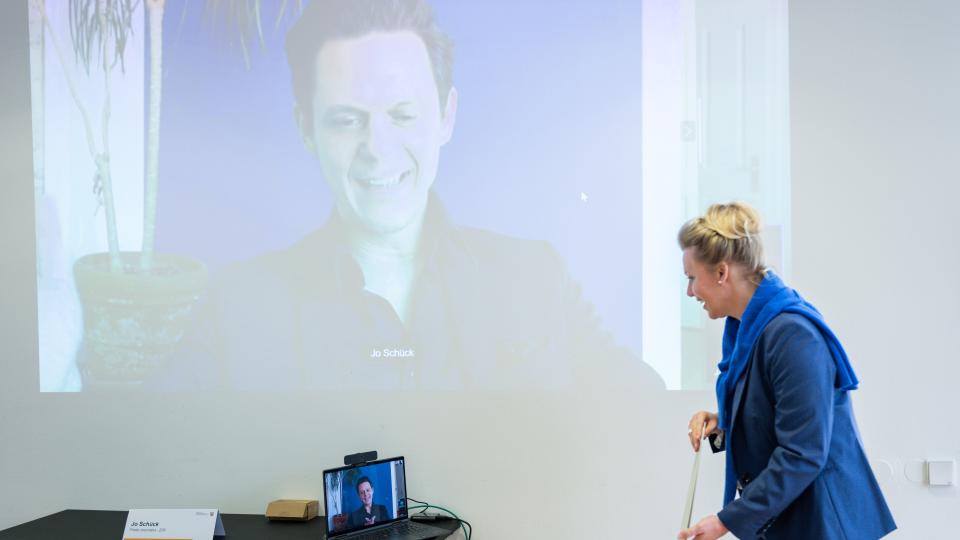 Jo Schück (digital) mit Frau Ministerin Brandes